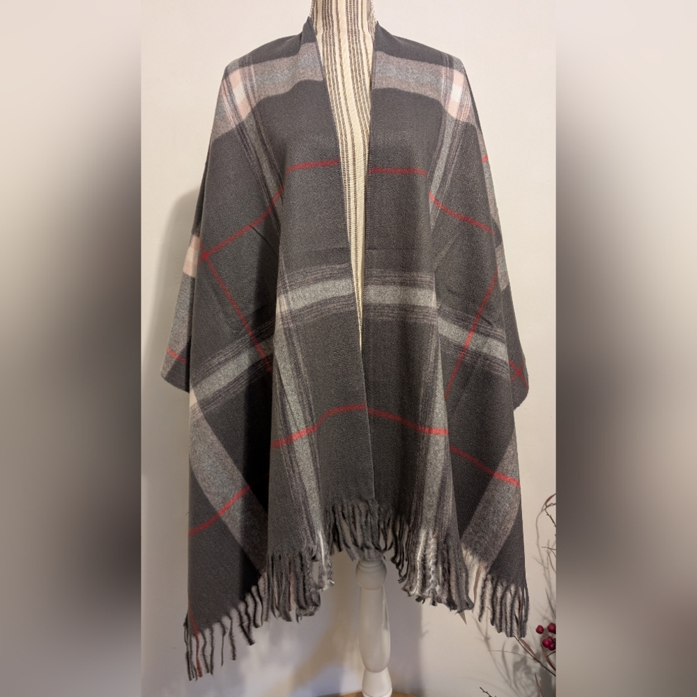 Rhea Gray Plaid Poncho Women's One Size Fringe Soft New With Tag